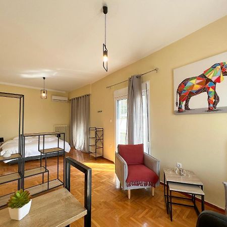 Chiou Spacious 90Sqm Apt In เอเธนส์ ภายนอก รูปภาพ