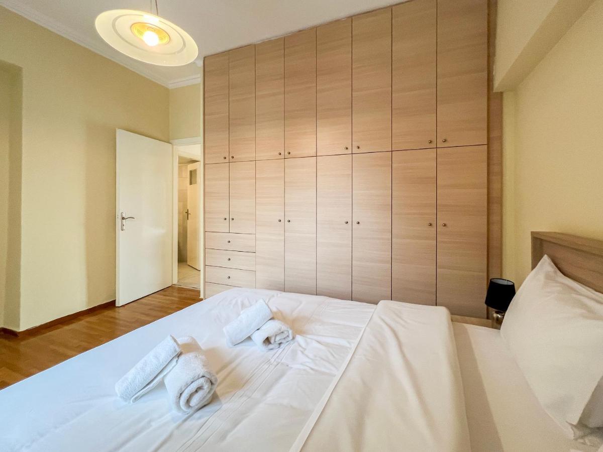 Chiou Spacious 90Sqm Apt In เอเธนส์ ภายนอก รูปภาพ