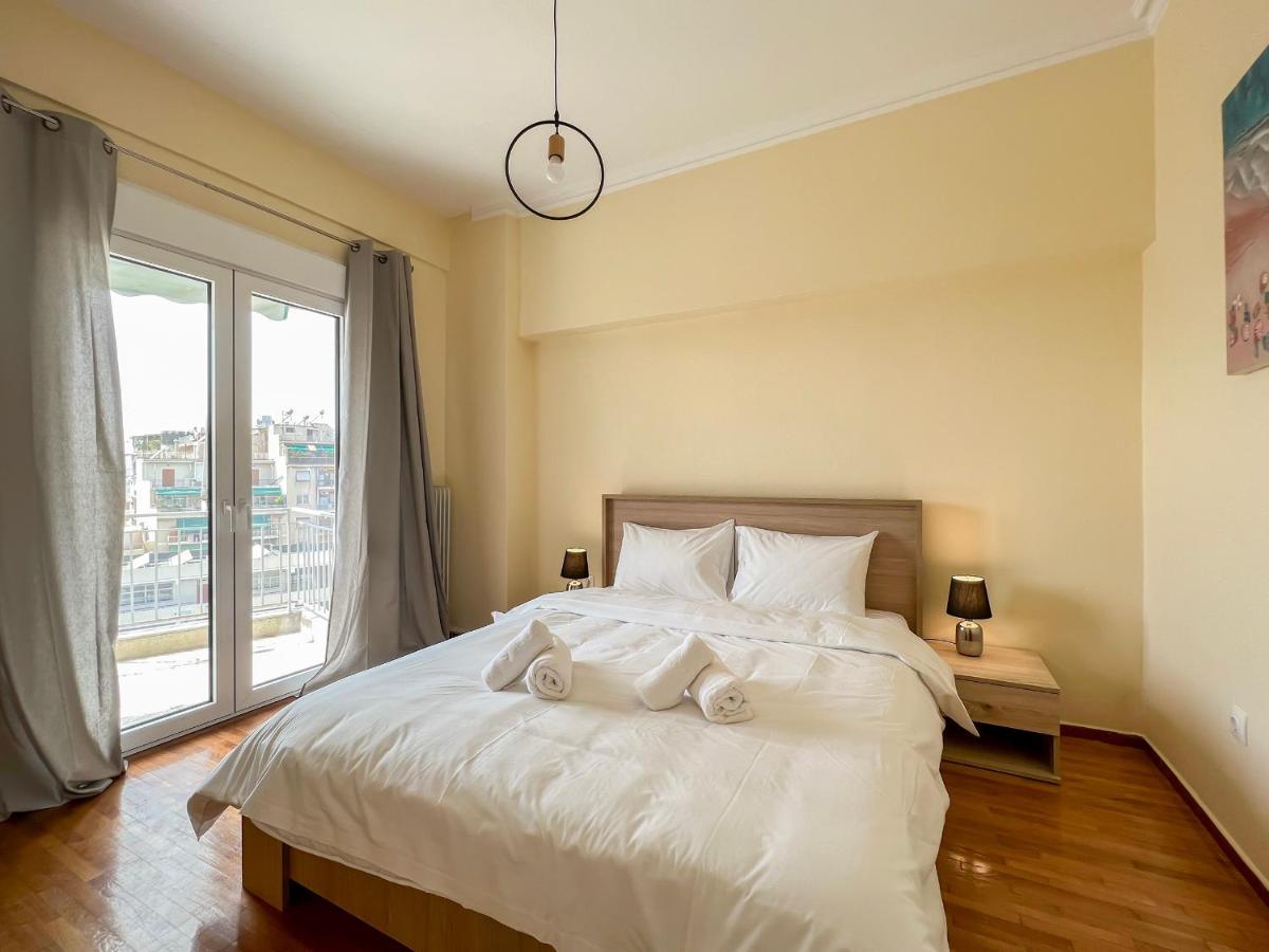 Chiou Spacious 90Sqm Apt In เอเธนส์ ภายนอก รูปภาพ