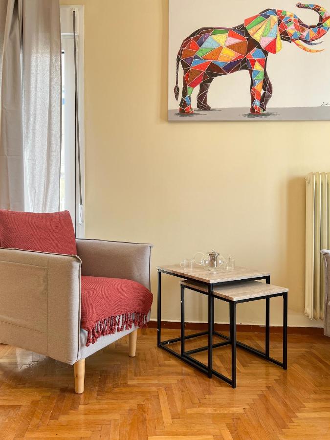 Chiou Spacious 90Sqm Apt In เอเธนส์ ภายนอก รูปภาพ