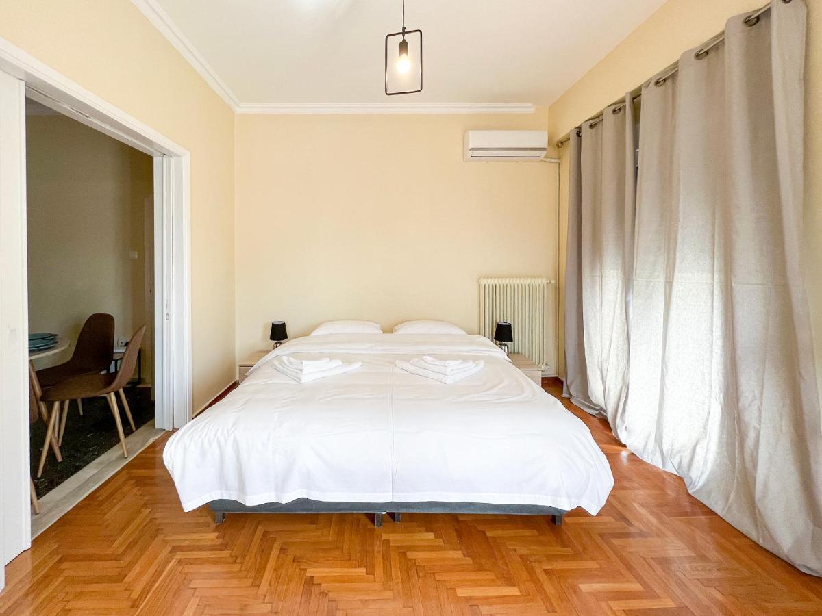 Chiou Spacious 90Sqm Apt In เอเธนส์ ภายนอก รูปภาพ